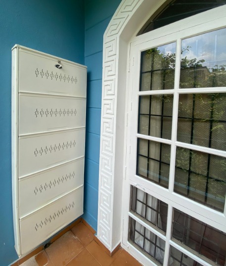 Beautiful Metal Shoe racks